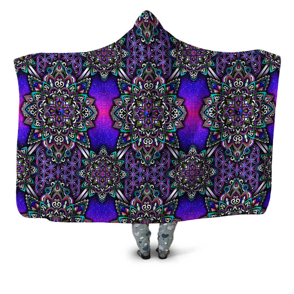 BrizBazaar - Blooming Balance Hooded Blanket