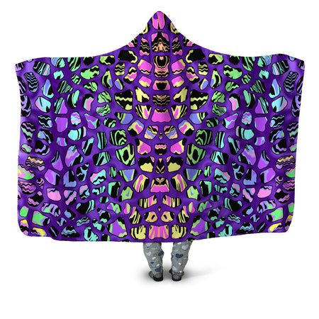 Sartoris Art - Giraffe Spots Hooded Blanket